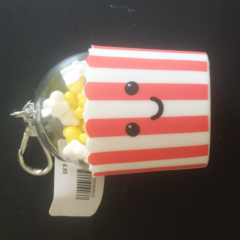 Bath and body works popcorn pocket back hands sanitizer holder
